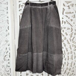 Luukaa Gray Lagenlook Pull On Midi Skirt NWOT